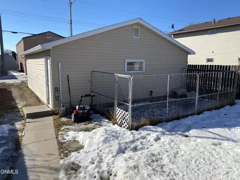 409 7th St Se St SE, Sidney, MT 59270 photo 11