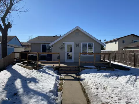 409 7th St Se St SE, Sidney, MT 59270 photo 1