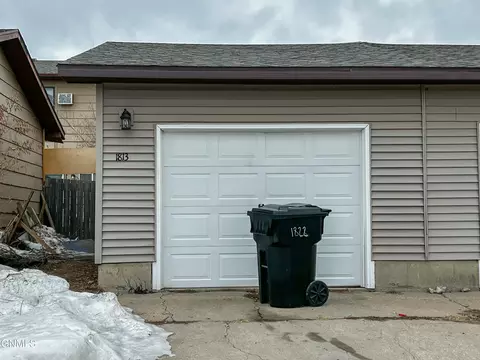 1813 31st St W, Williston, ND 58801 photo 10