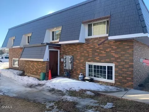 1002 14 Ave W, Williston, ND 58801 photo 6