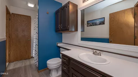 3104 Hampton St, Bismarck, ND 58504 photo 15