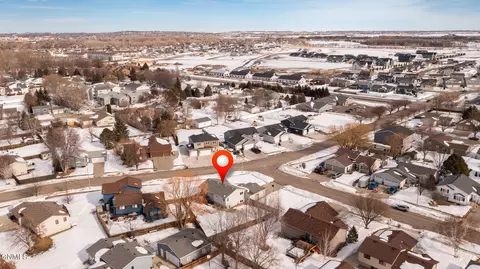 3104 Hampton St, Bismarck, ND 58504 photo 42
