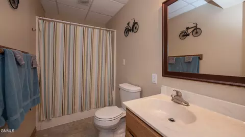 3104 Hampton St, Bismarck, ND 58504 photo 28