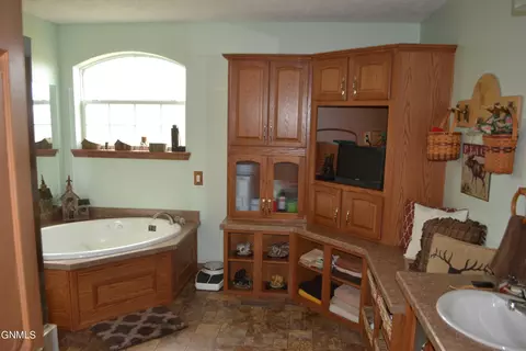 431 Wolfe Ave, Gladstone, ND 58630 photo 33
