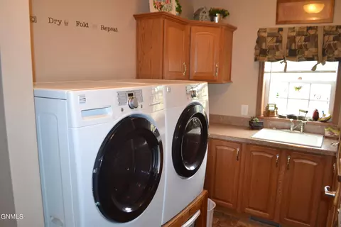 431 Wolfe Ave, Gladstone, ND 58630 photo 52