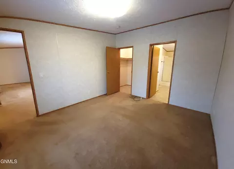 301 2nd St, Mott, ND 58646 photo 10