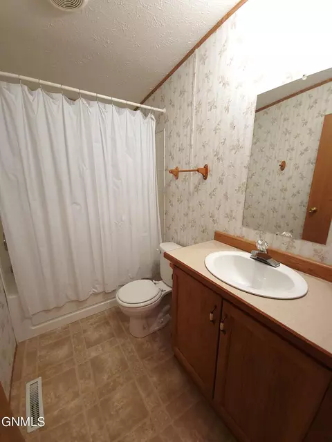 301 2nd St, Mott, ND 58646 photo 18