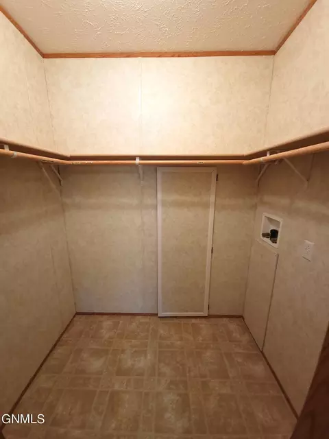 301 2nd St, Mott, ND 58646 photo 11