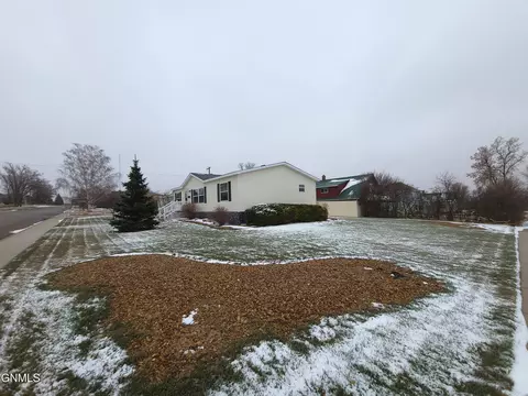 301 2nd St, Mott, ND 58646 photo 24