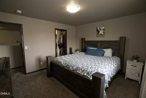 4363 Cumberland Loop, Bismarck, ND 58503 photo 17