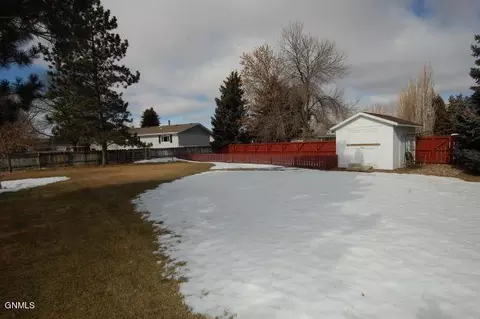 1049 Safflower Ln, Sidney, MT 59270 photo 27