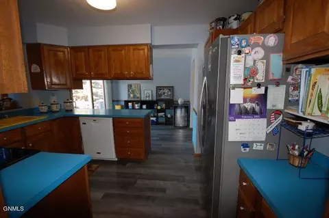 1049 Safflower Ln, Sidney, MT 59270 photo 10
