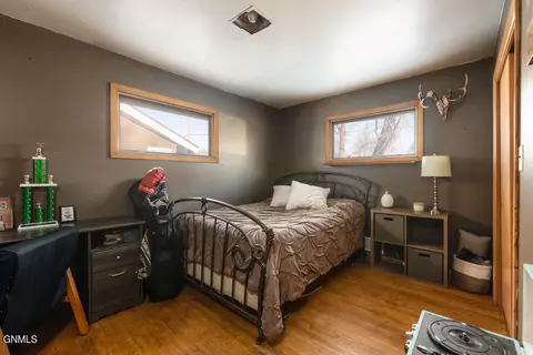 1409 E Divide Ave, Bismarck, ND 58501 photo 17