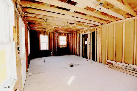723 4th St W, Williston, ND 58801 photo 9