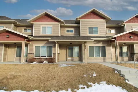 3608 Long Branch Ave, Williston, ND 58801 photo 2
