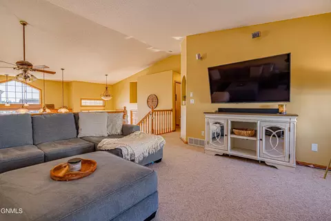 2414 Lacorte Loop, Bismarck, ND 58503 photo 11