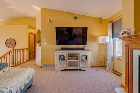 2414 Lacorte Loop, Bismarck, ND 58503 photo 13