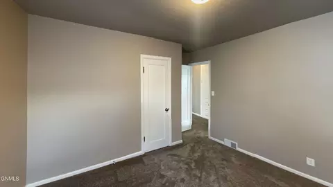 614 C Ave W, Bismarck, ND 58501 photo 20