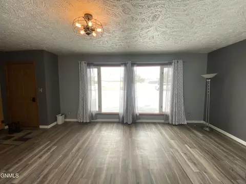 711 2nd Ave E, Culbertson, MT 59218 photo 19