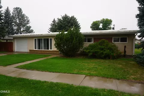 711 2nd Ave E, Culbertson, MT 59218 photo 3