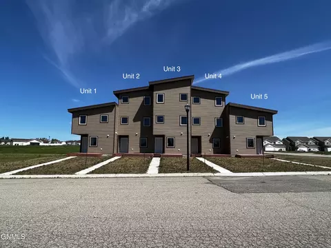 199 Prairie Dr, Stanley, ND 58784 photo 2