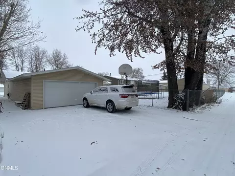 1010 Sioux St, Williston, ND 58801 photo 39