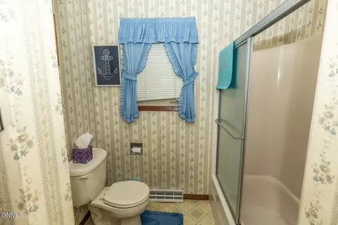 807 4th Ave NE, Mandan, ND 58554 photo 13