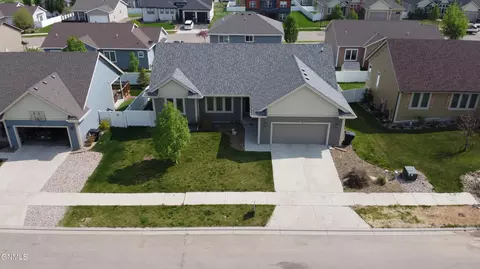 3313 Wheat Ridge St, Williston, ND 58801