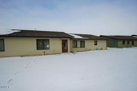 1506 4th St SW, Sidney, MT 59270 photo 1