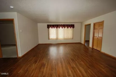 1506 4th St SW, Sidney, MT 59270 photo 7
