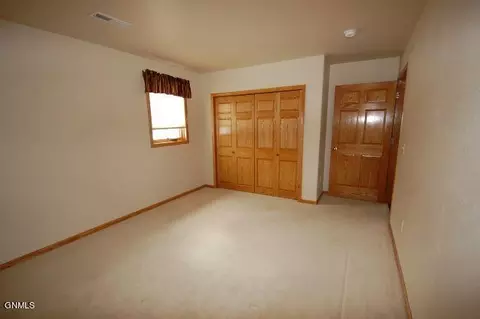 1506 4th St SW, Sidney, MT 59270 photo 12