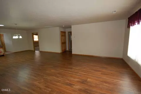 1506 4th St SW, Sidney, MT 59270 photo 8