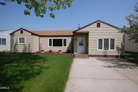 108 10th Ave SW, Sidney, MT 59270