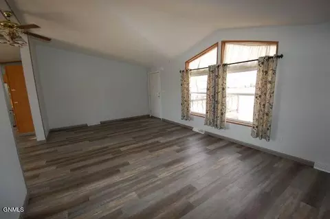321 32nd Ave NW, Sidney, MT 59270 photo 15