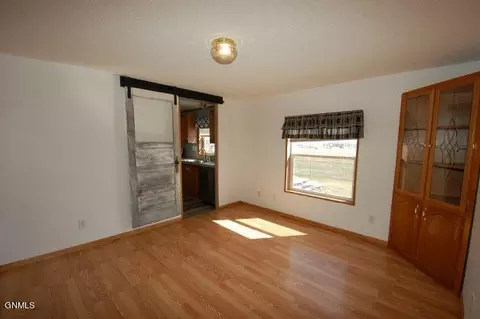 321 32nd Ave NW, Sidney, MT 59270 photo 9