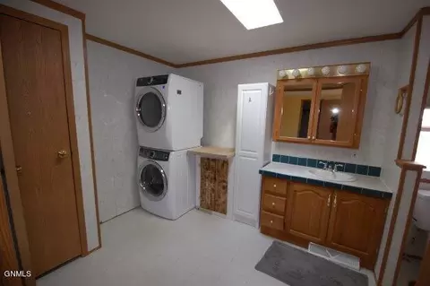 321 32nd Ave NW, Sidney, MT 59270 photo 18