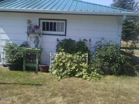 303 West St, Carson, ND 58529 photo 29