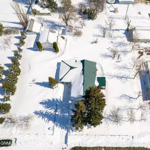 303 West St, Carson, ND 58529 photo 24