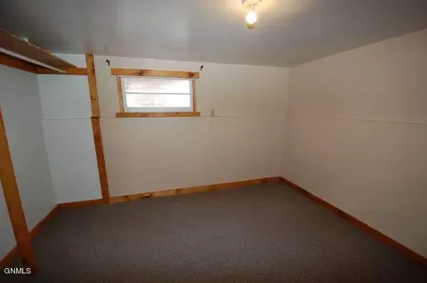 210 3rd Ave NW, Sidney, MT 59270 photo 18