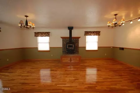 210 3rd Ave NW, Sidney, MT 59270 photo 5