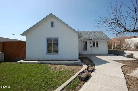 210 3rd Ave NW, Sidney, MT 59270 photo 1