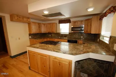 210 3rd Ave NW, Sidney, MT 59270 photo 3