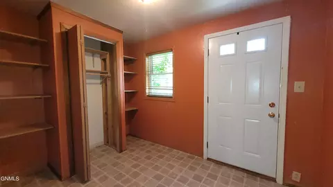 704 Juniper Ave, Oakes, ND 58474 photo 11