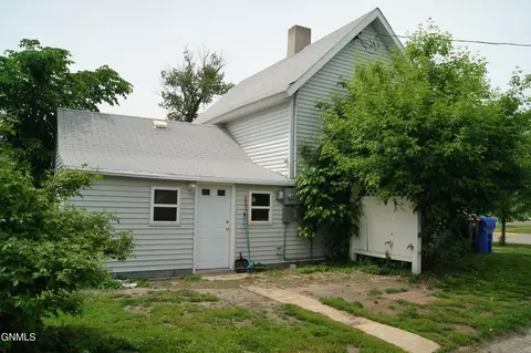 704 Juniper Ave, Oakes, ND 58474 photo 31