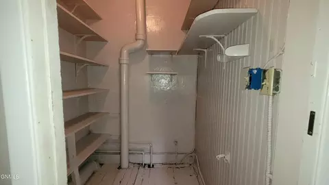 704 Juniper Ave, Oakes, ND 58474 photo 7