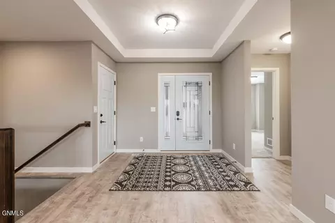 1705 Heart Ridge Loop, Mandan, ND 58554 photo 5