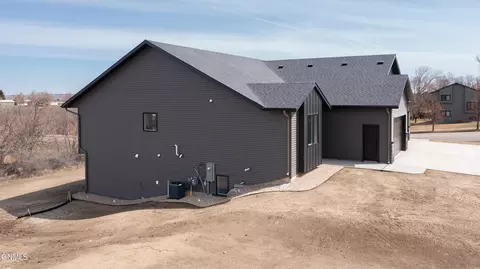 1705 Heart Ridge Loop, Mandan, ND 58554 photo 29