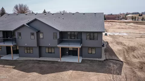 1705 Heart Ridge Loop, Mandan, ND 58554 photo 3