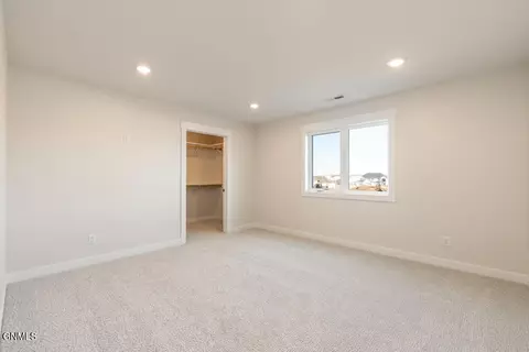 8027 Hawktree Dr, Bismarck, ND 58503 photo 34