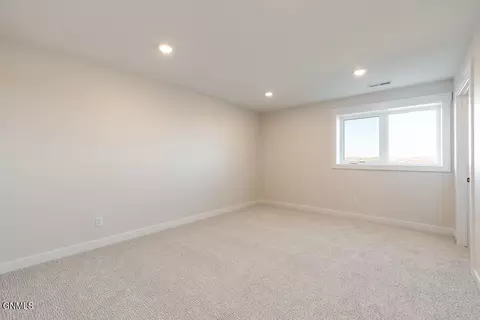 8027 Hawktree Dr, Bismarck, ND 58503 photo 33